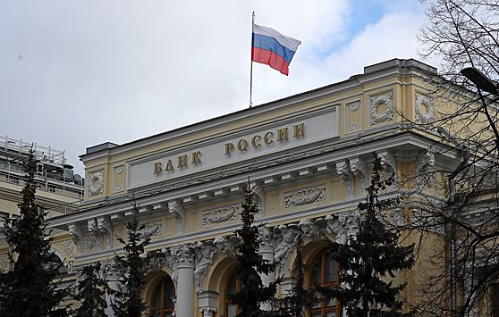 ЦБ обязал банки использовать только сервисы РФ при переводах внутри страны