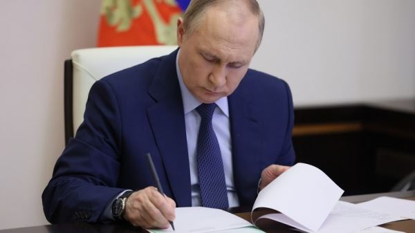 Путин поручил кабмину рассмотреть идею увеличения сроков льготной промышленной ипотеки