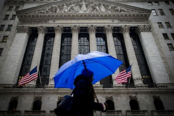 Рынок акций США закрылся падением, Dow Jones снизился на 1,63%