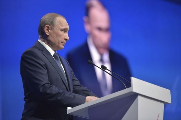 Путин: Россия готова перейти на юани во внешней торговле