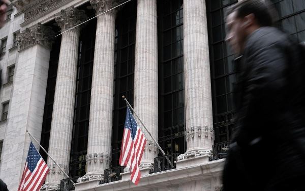Goldman Sachs предрек рекордное с 2008-го падение интереса к акциям в США