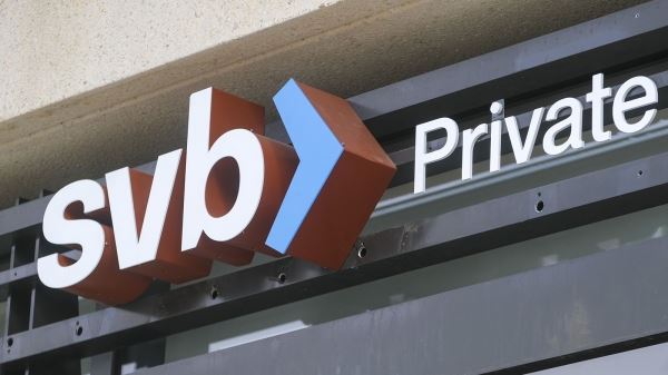 WSJ: 200 американских банков подвержены рискам банкротства SVB